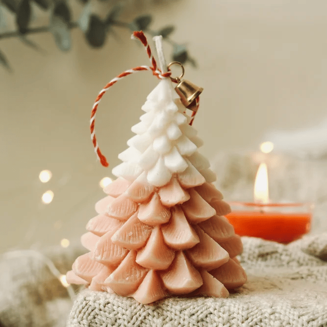 Soy Wax Christmas Tree Candle for gifting, Size: 7.5 cm D * 8.5 cm H